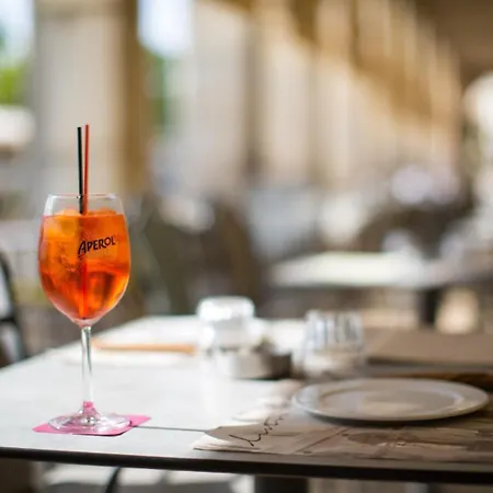 Golden Tiara فيلة *