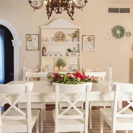 فيلة Golden Tiara Agioi Deka (Corfu)