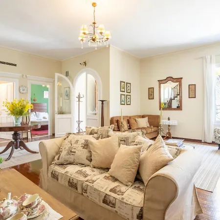 Golden Tiara Agioi Deka (Corfu)