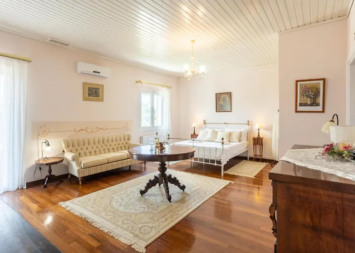 Golden Tiara Large Private Pool Ac Wifi