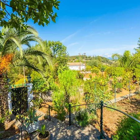 Villa Golden Tiara Ájoi Déka