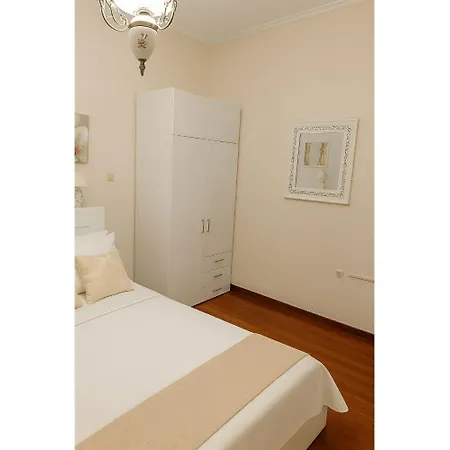 Golden Tiara Villa