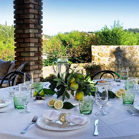 Golden Tiara Agioi Deka (Corfu)