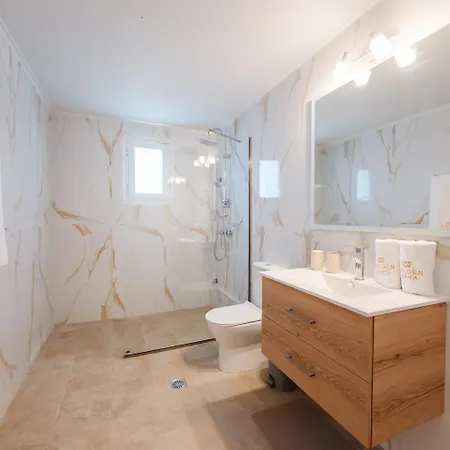 Golden Tiara Vilă Agioi Deka (Corfu)