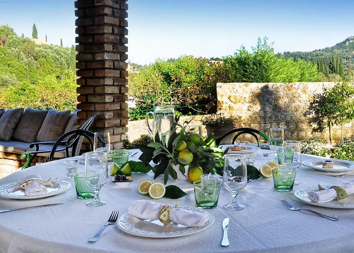 Golden Tiara Large Private Pool Ac Wifi Agioi Deka (Corfu)