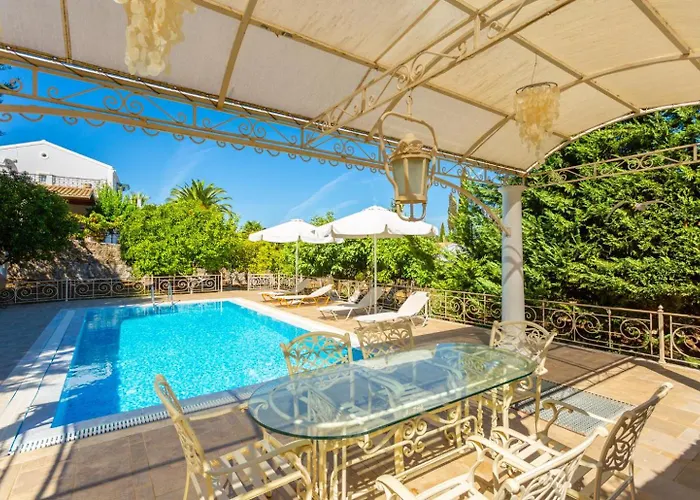 Golden Tiara Large Private Pool Ac Wifi * Agioi Deka (Corfu)