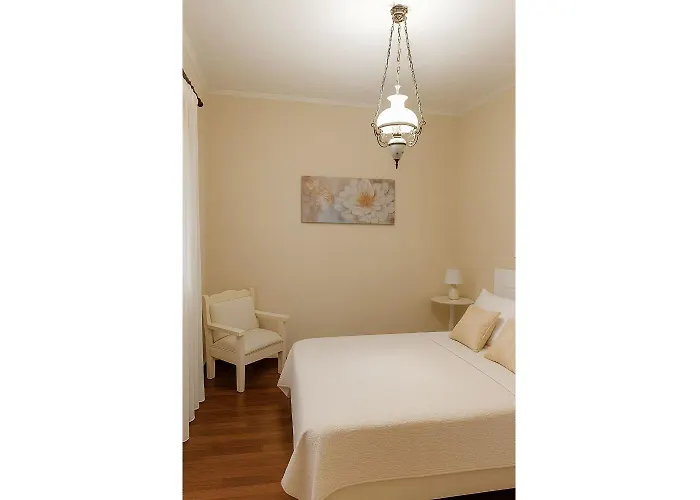 Golden Tiara Large Private Pool Ac Wifi Villa